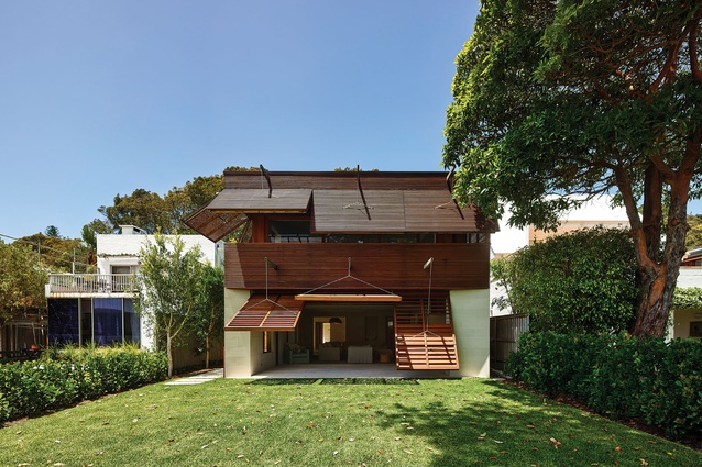 Operable Facade Pittwater (NSW) by Andrew Burges Architects.