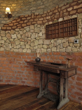 Savannah Banda's (Kyambura Lodge Stage 2) – Regional Associates