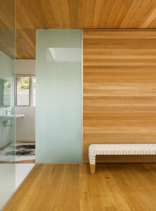 Kaipara Bridges House by Simon Twose.