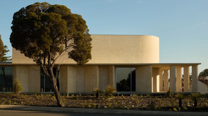 Hale Memorial Hall and Stow Precinct – KHA