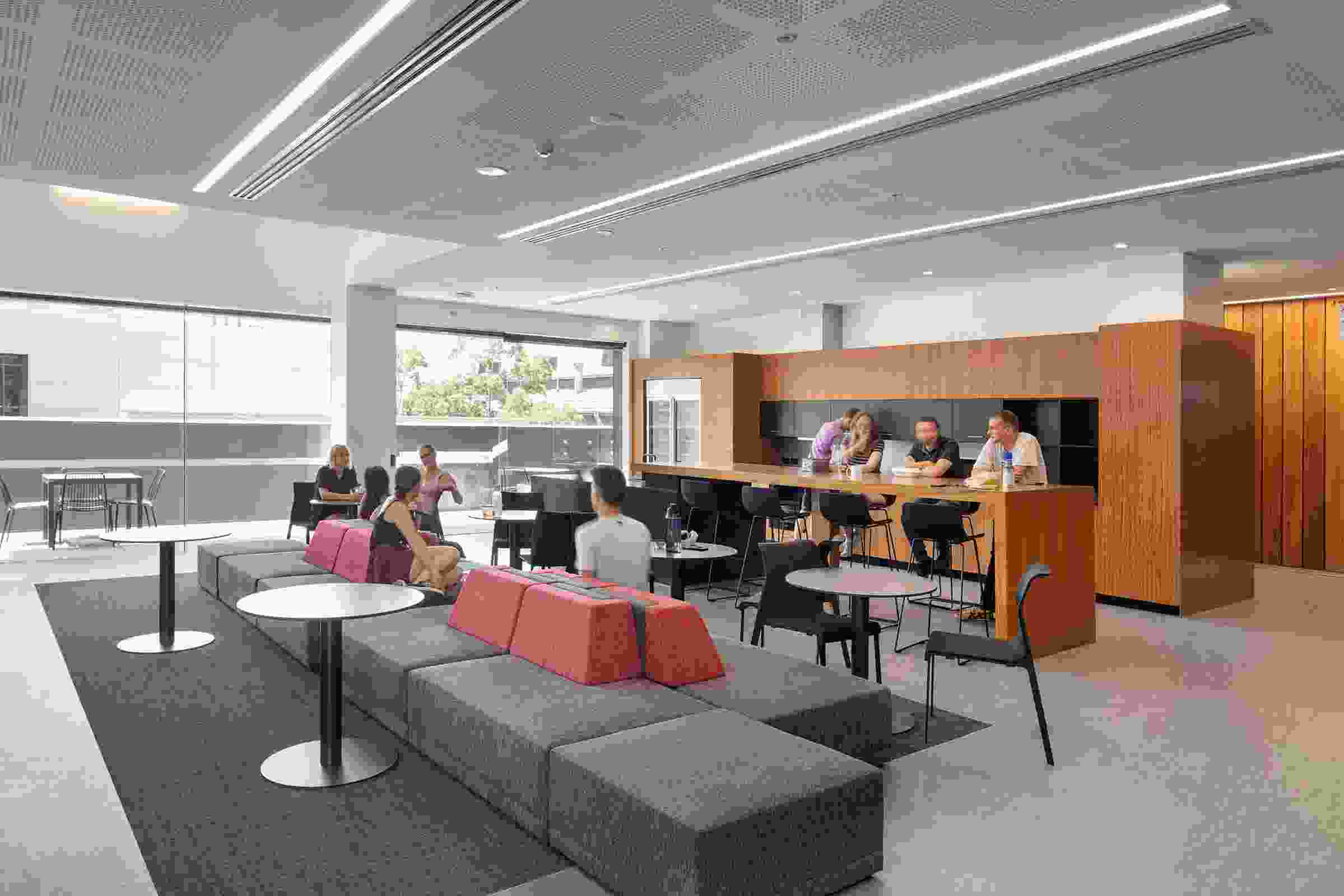 University of Wollongong’s ‘crystalline’ building for sensitive ...