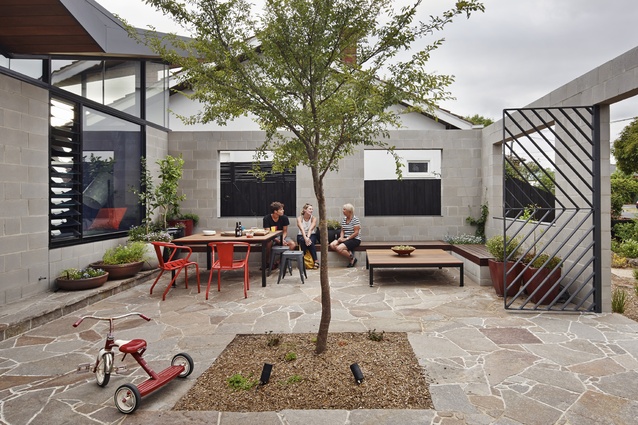 Fairfield Hacienda by MRTN Architects.