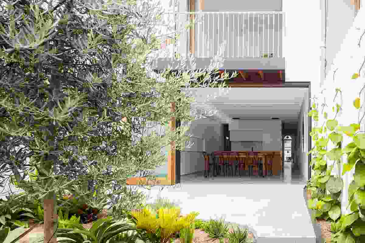 Woollahra Terrace by Neeson Murcutt Architects.