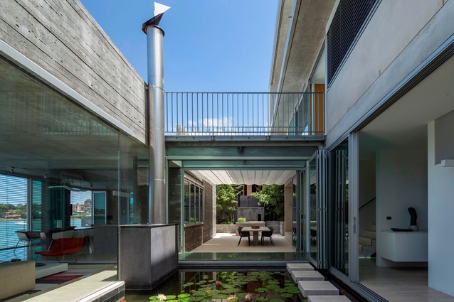 Link House by Renato D’Ettorre Architects.