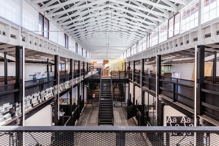 Despite a distinct shift in use, from police stables to arts studios, The Stables at the Victorian College of the Arts retains many of the facility’s original features.