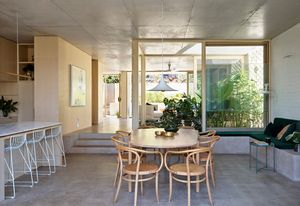 Ballast Point House by Fox Johnston.