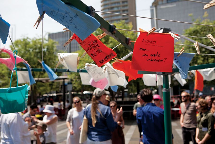 Jess Miley’s Sydney! There’s something I’ve been meaning to tell you invites passers-by to write down their secrets and hang them out on washing lines.