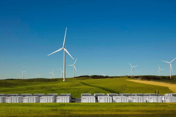 Tesla founder Elon Musk said that the South Australian battery is going to be the largest of its kind in the world by a significant margin. 