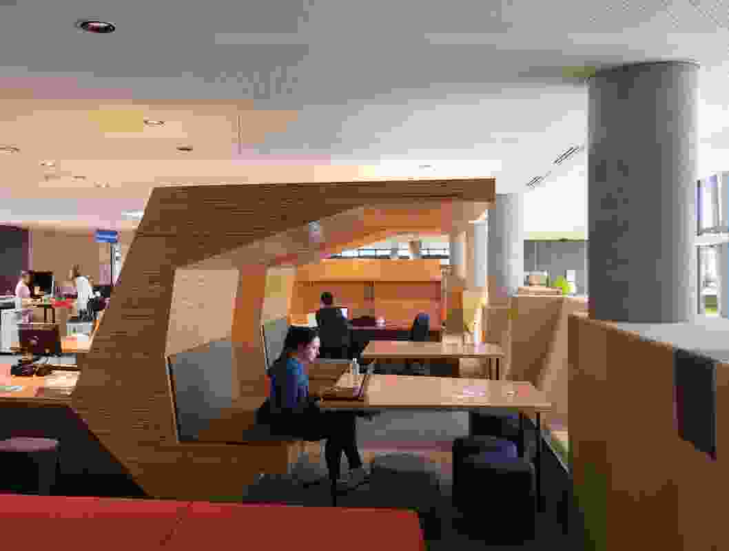 The learning commons combines flexible individual and collaborative learning spaces.