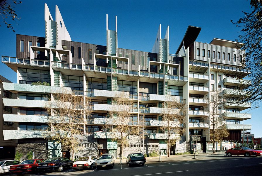 Melbourne Terrace Apartments, Nonda Katsalidis (1994).