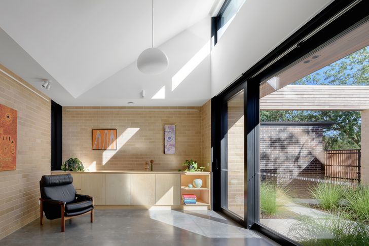 Hackett Gardens House by Ben Walker Architects.