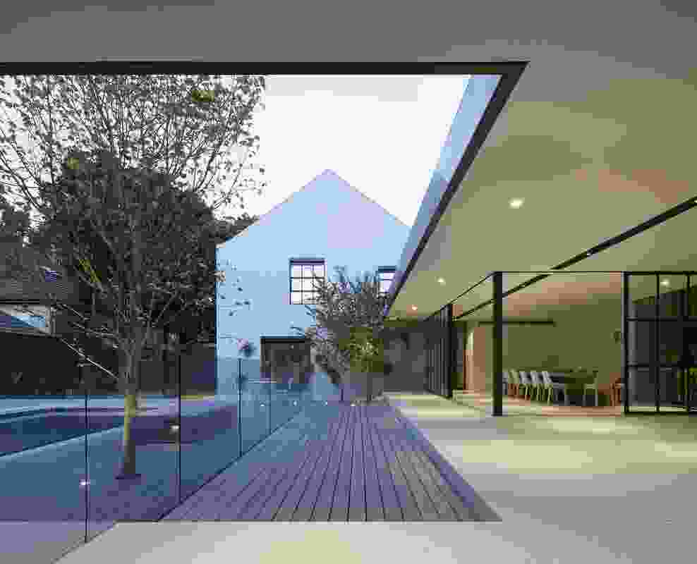 Hopetoun Road Pool Pavilion by B.E Architecture.