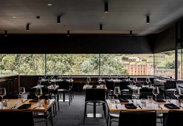 1830 Restaurant, Port Arthur Visitor Centre by Jaws Interiors (interior fit-out) and Rosevear Stephenson Architects.