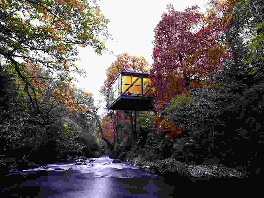 River view of The Goulding Summerhouse, Ireland, by Scott Tallon Walker Architect.