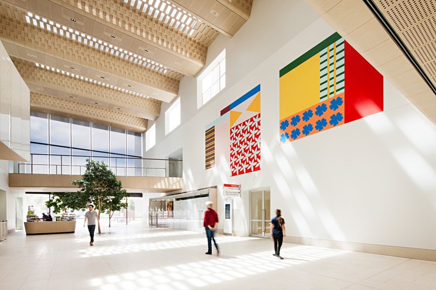 Angle of repose: Bendigo Hospital | ArchitectureAU