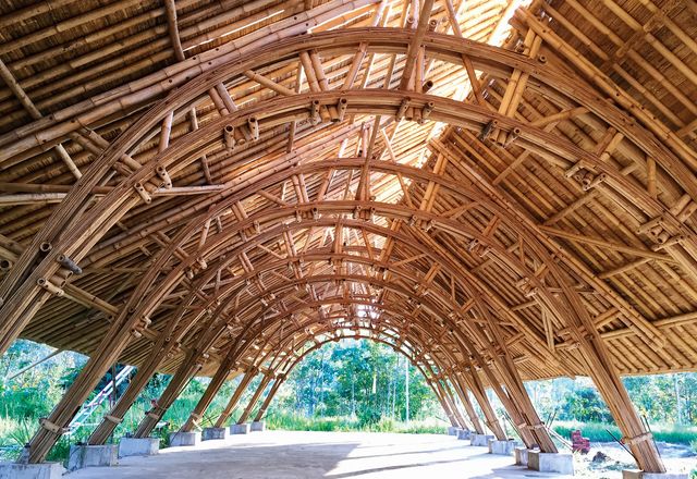 Split bamboo arched trusses were used for the community training centre, near Dawei; this solution was adopted because the local bamboo species is prone to splitting.