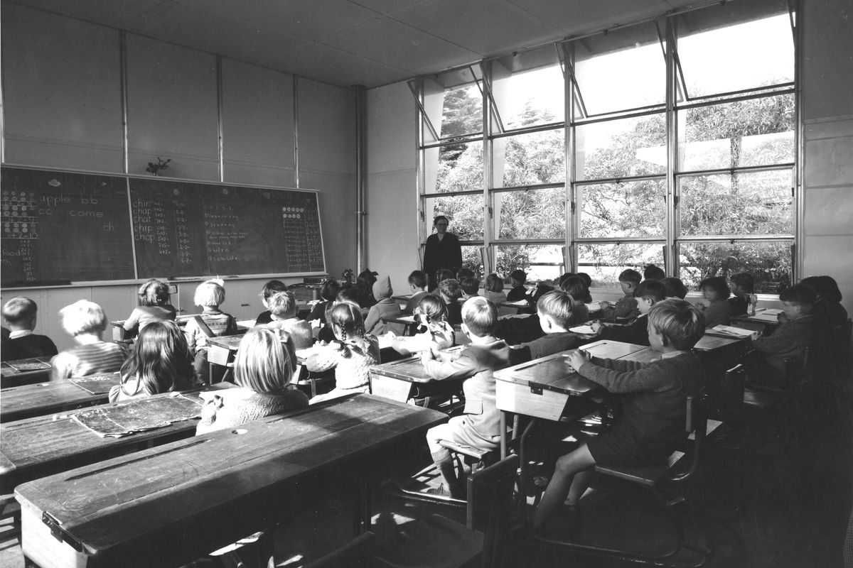 Schools in the past. Soviet Classroom.