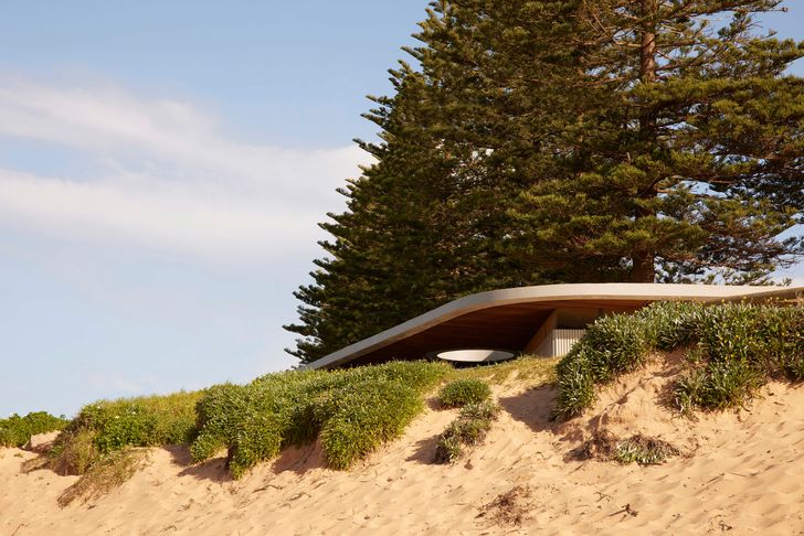 The Robert Woodward Award for Small Project Architecture: Mona Vale Beach Amenities and Lifeguard Facility by Warren and Mahoney