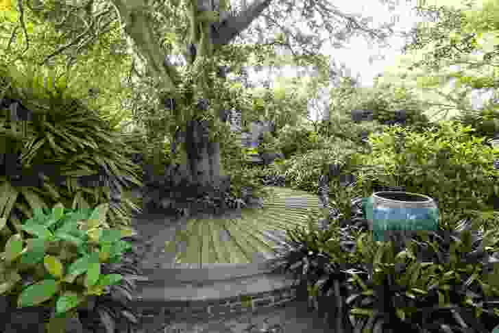 Bower Bird Garden: an historic garden reinvented by Michael Bates. 