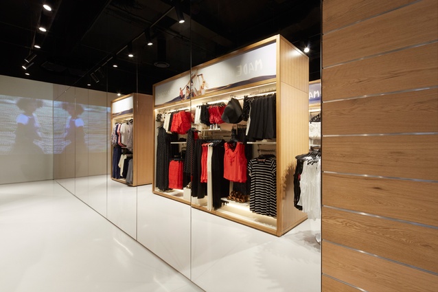 Glassons by Landini Associates.