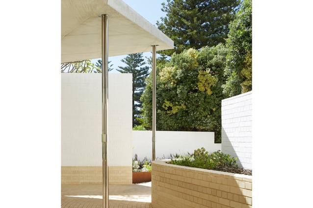 Cottesloe Lobby and Landscape by Simon Pendal Architect.