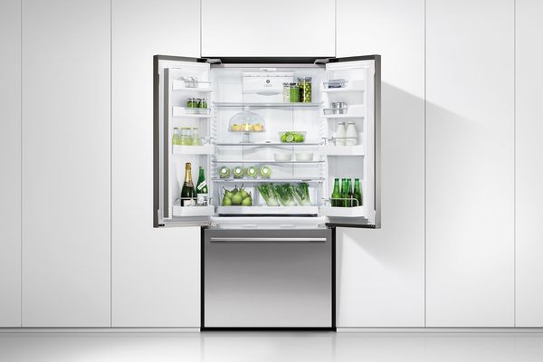 The 900 mm French Door fridge.