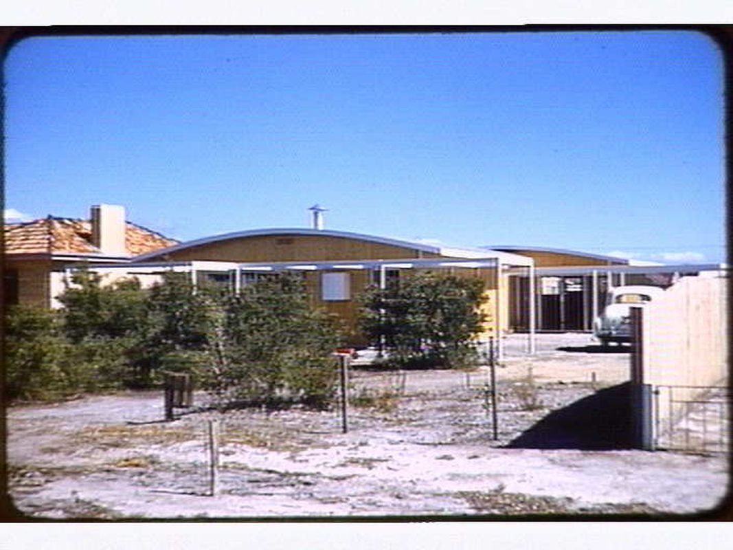 Peter McIntyre Beaumaris house heritage listed ArchitectureAu