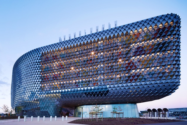 South Australian Health and Medical Research Institute (SA) by Woods Bagot.