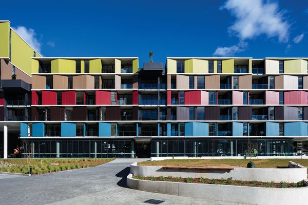 Paragon Apartments by Sydney-based design practice Turner uses Taubmans paints in a strong colour palette to “spark people’s interest.”
