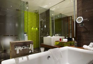 A room in the W Hotel in Taipei, which features the Axor Citterio bathroom collection from Axor, the designer brand of Hansgrohe.