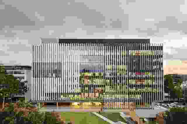 UNSW Materials Science and Engineering Building by Grimshaw.